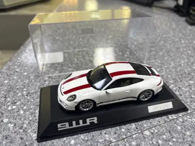 Spark Porsche 911 1:43 Model Limited Edition Item # 173595 WE BUY GOLD BUY SELL TRADE WARRANTY ON MO...