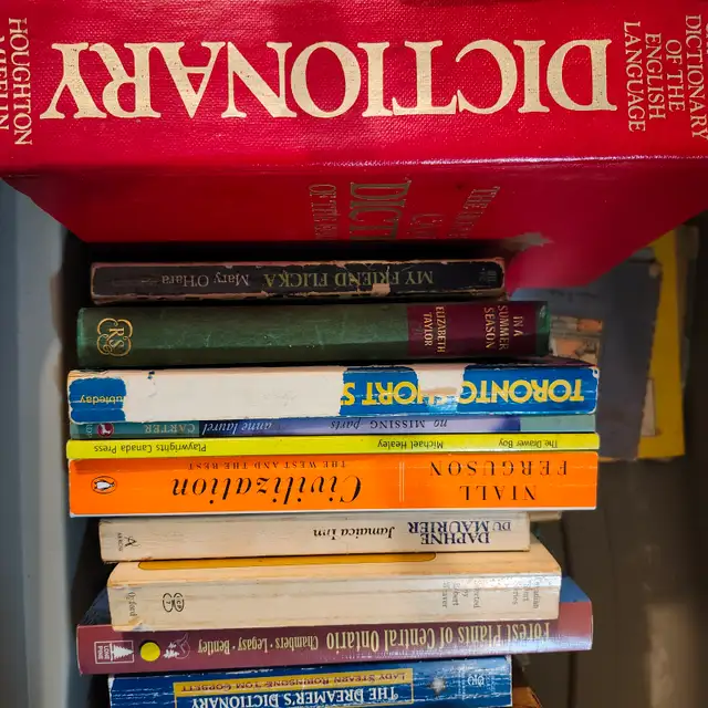 BOOKS.  Some Vintage/Antique.  Different Genres. in Fiction in Barrie - Image 7
