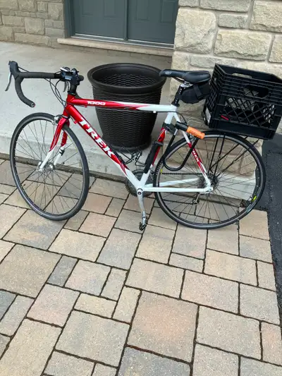 Trek 1000 Road Bike – Shimano Sora, Alpha Aluminum, Size 54, View more