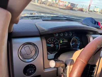 Ford f 150 king ranch 2011 3.5 twin turbo 2 wd. Runs great no mechanical issues had Timbrins install...