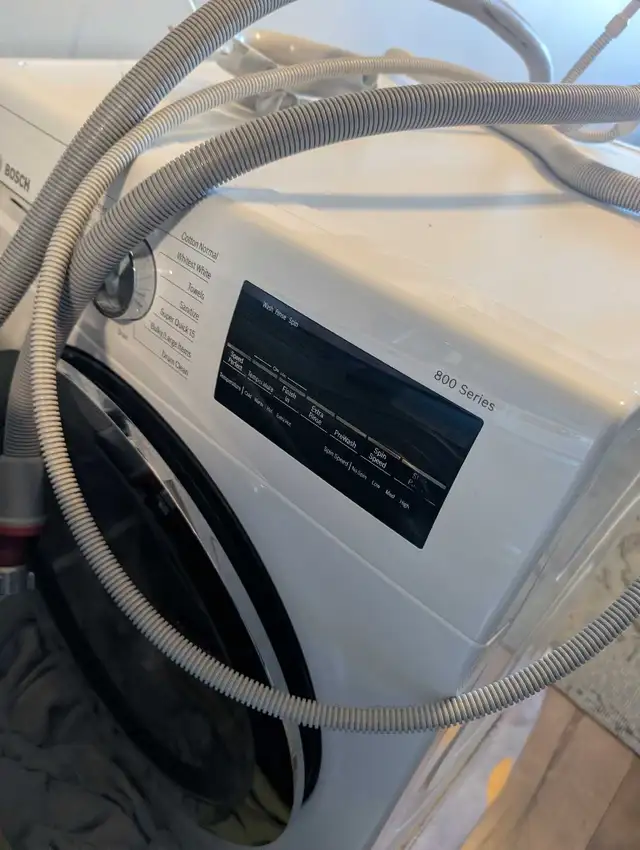 Bosch 800 Series Washer and Drier in Washers & Dryers in Dartmouth - Image 5