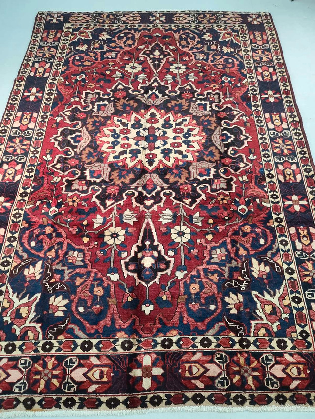 Persian rug Bakhtiar in Rugs, Carpets & Runners in Markham / York Region - Image 3