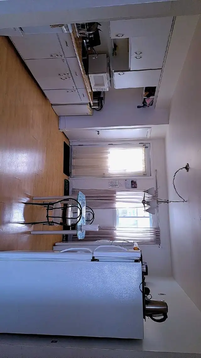 Chambre a louer dans un 4 1/2 in Room Rentals & Roommates in Drummondville - Image 3