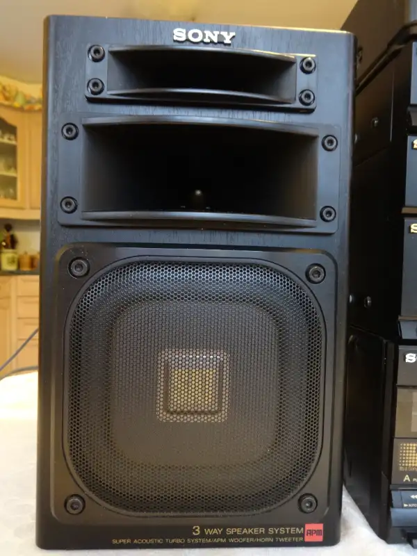 Sony FH-808R five components vintage(1988)mini system for sale in Stereo Systems & Home Theatre in Markham / York Region - Image 5