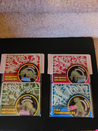 NEW Dinosaur Model Kits (BOTH FOR $3)