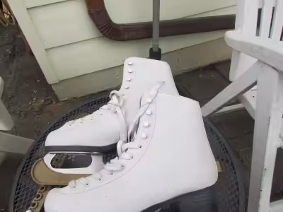 DR brand hard boot women’s figure skates in size 10 – white - like new condition. Used only twice. D...