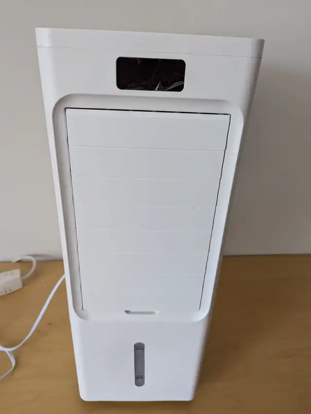 Portable AC Unit - 3-in-1 Ventless Cooling, Fan, Dehumidify, Whi in Other in Mississauga / Peel Region - Image 5