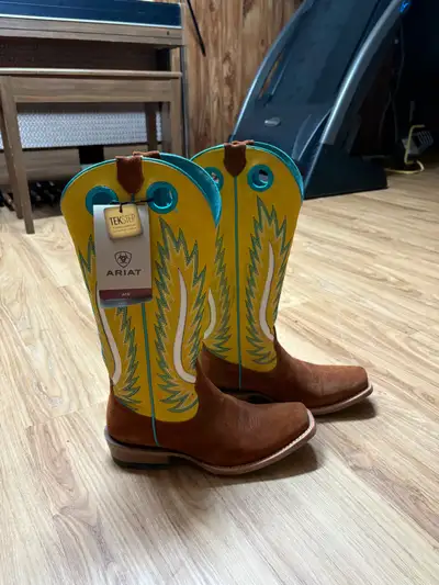 women’s cowboy boots , View more