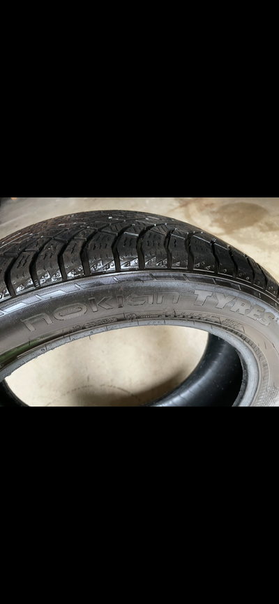 1 x NOKIAN TYRES HAKKAPELITTA R5 WINTER TIRE 225 55R19 FOR SALE! IN NEW CONDITION! ONLY USED FOR A F...