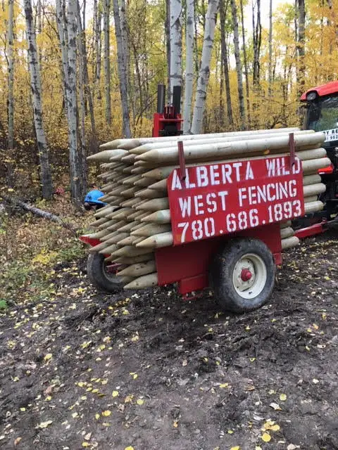 ALBERTA WILD WEST FENCING LTD / MULCHING in Fence, Deck, Railing & Siding in Edmonton - Image 9