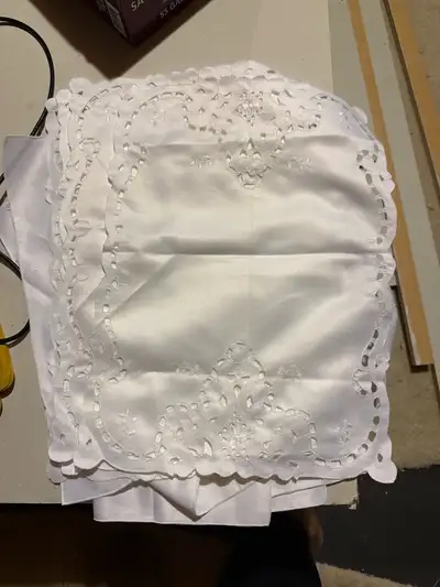napkins white sutin with embroidery , View more