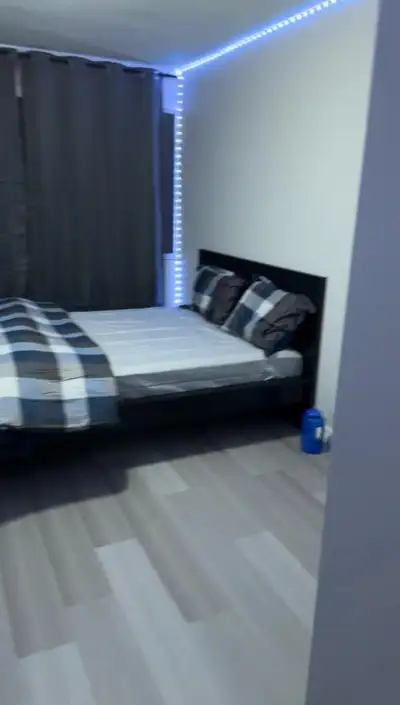 Master bedroom Available for rent starting April 1st. Close to downtown, SMU, Sobeys, Subway.Only fo...