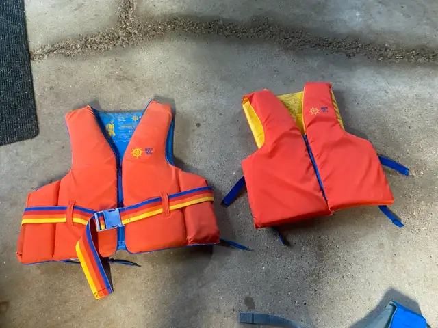 Life Jackets62863259556866121