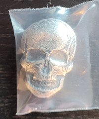 Lingot en argent antique finish skull head silver 2 oz bar .999