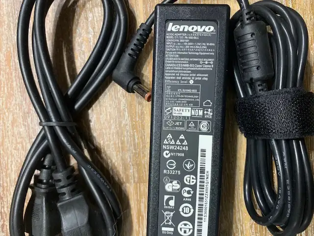 Lenovo PA-1650-56LC AC Adapter in Laptop Accessories in Mississauga / Peel Region - Image 3