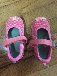 Toddler Water Shoes  - Size 7