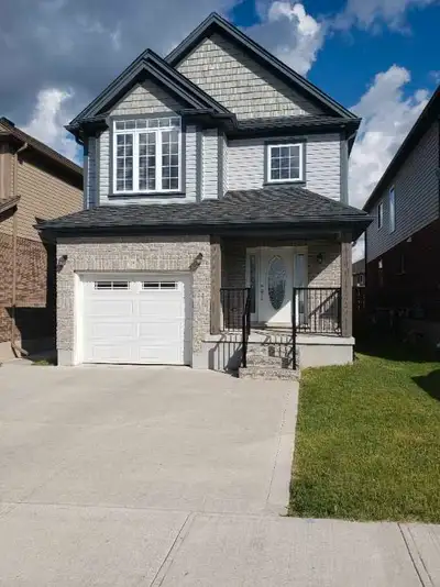 Beautiful detached house for rent in Kitchener