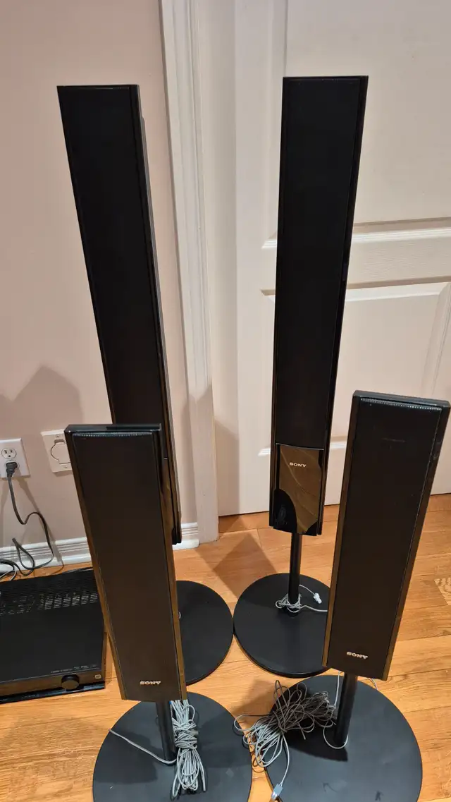 Sony Receiver + 4 Speakers + Subwoofer - Only $90! in Stereo Systems & Home Theatre in Mississauga / Peel Region - Image 5