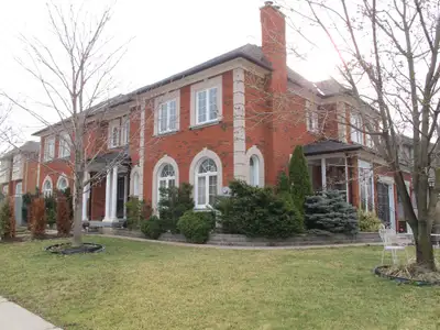 • Lovely home in York Region - Markham (East of Woodbine Ave and north of 16th Ave), Hwy 404 - 16th...