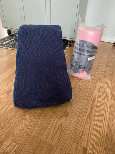 New dog steps. $25 each or both for $45. Pick up only Text Tina only at 905-392-7566