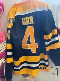 Bobby Orr Signed Red Chicago Blackhawks Jersey - GNR COA at 's Sports  Collectibles Store