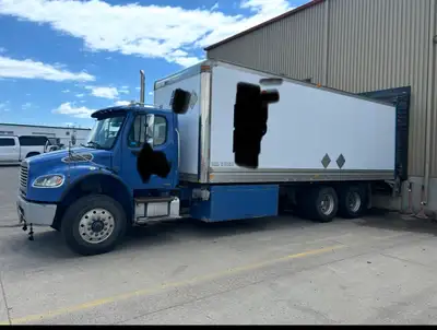 2007 freightliner m2 Low km - 322000