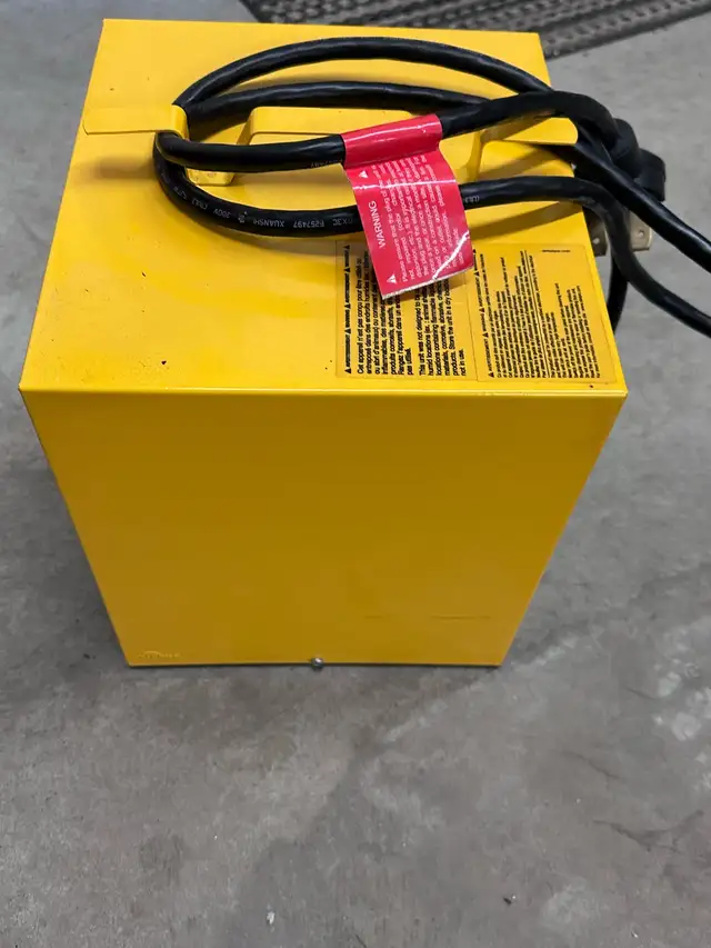 4800W Electric Construction Heater – 240V – Like New – Great for in Heaters, Humidifiers & Dehumidifiers in Kitchener / Waterloo - Image 5