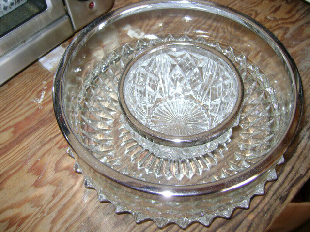 GLASS 8" BOWL AND 4" BOWL - SILVER TRIM in Kitchen & Dining Wares in Windsor Region