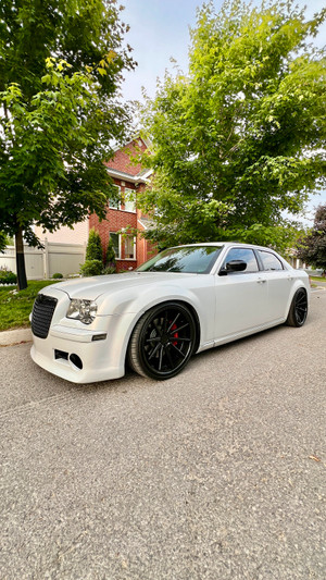 2010 Chrysler 300 SRT8
