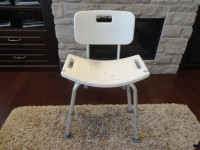 High End Vaunn Medical Adjustable Capacity Deluxe Shower Chair