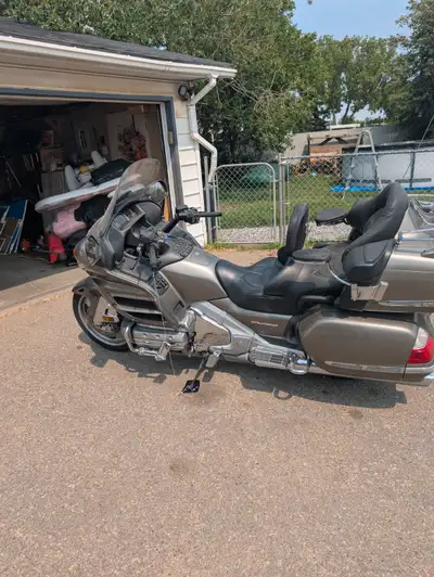 Great shape. Newer battery. Selling for my brother.