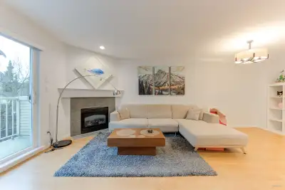 Welcome home to this spacious, updated townhouse in the Hamilton neighborhood of Richmond. With 1,50...