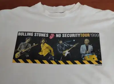 1999 No Security Tour t-shirt XL Slight stains on front, a single small pinhole, overall condition i...