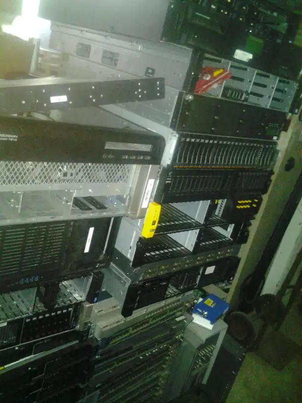3573 f45 IBM 3573-F4S IBM TS3100 LTO5 Ultrium 5 72 TB! library in Other in City of Montréal - Image 7