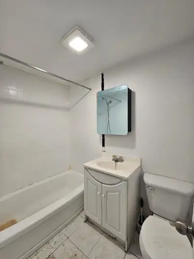4 1/2 apartment for rent / Boulevard Henri-Bourassa E 1975 Boulevard Henri-Bourassa E Montreal, QC H...