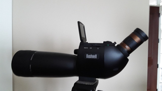 BUSHNELL SPOTTING SCOPE in Fishing, Camping & Outdoors in Penticton - Image 2