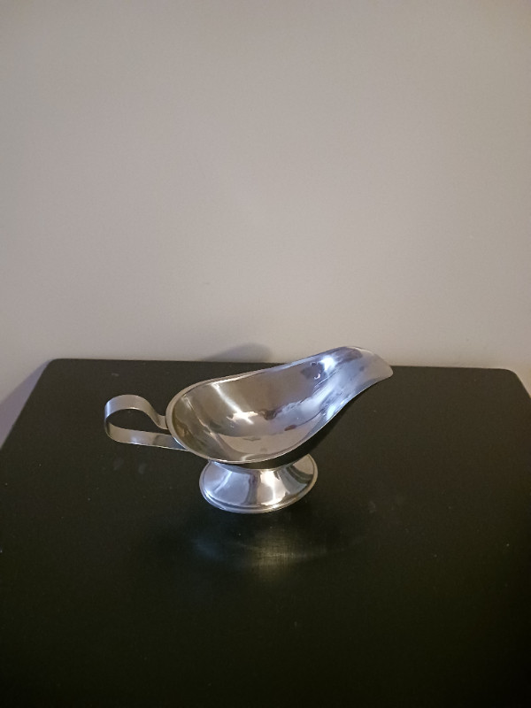 Stainless Steel Gravy Boat in Kitchen & Dining Wares in Bedford - Image 2
