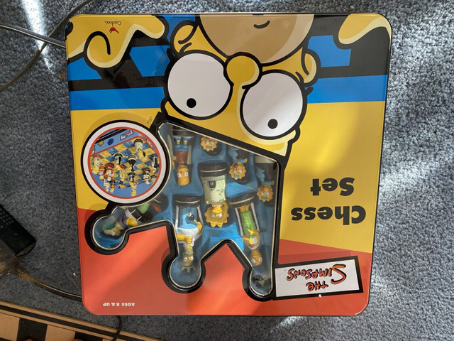 collectible simpsons 1998 chess in tin box in Arts & Collectibles in Strathcona County