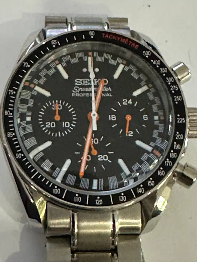 Seiko Mod Speedmaster "Black & Orange"64840234347779120