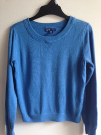Gap Kids Boys L (10) Knit Sweater Blue Long Sleeve