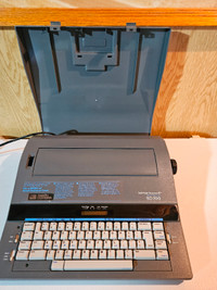 Machine a écrire électronique
