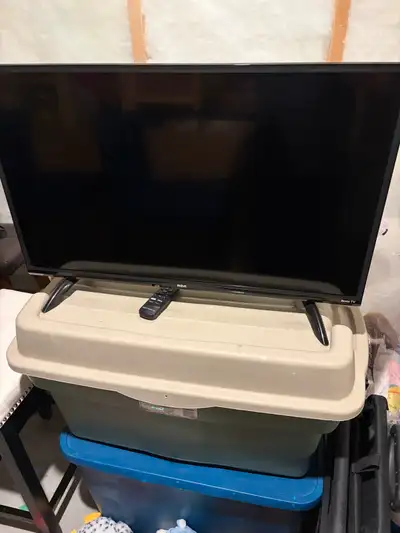 32” Smart Roku TV barley used , View more