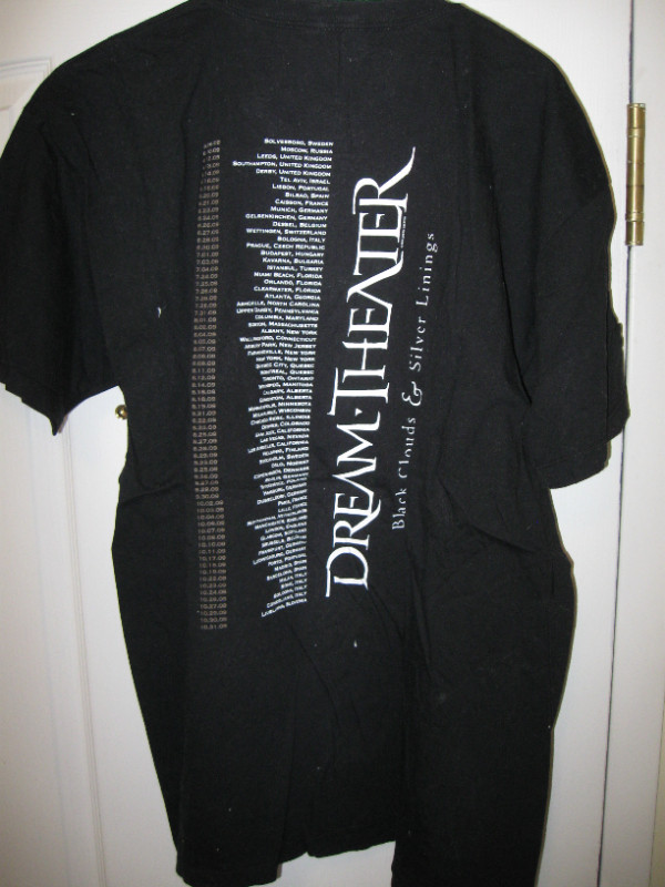 Dream Theater - Black Clouds/Silver Lining Tour t-shirt in Men's in City of Halifax - Image 2