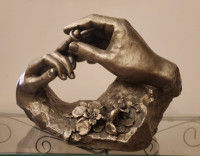 VINTAGE WEDDING HANDS SCULPTURE