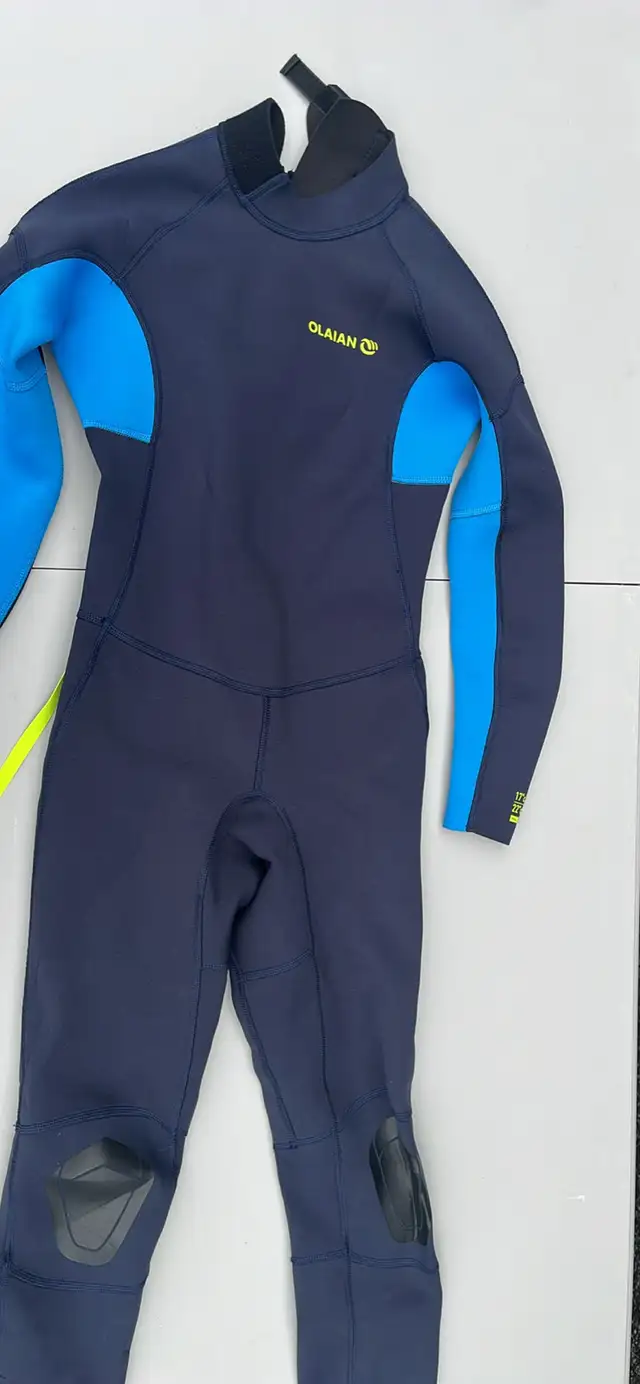 children’s wetsuits sizes 12 and 14 in Water Sports in Ottawa - Image 4