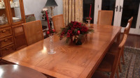 Sklar Peppler Solid Oak Dining Room Table and Hutch