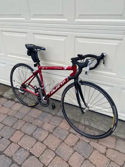 For sale: Avanti Vivace road bike. Excellent condition. Avanti is a New Zealand brand with similar q...