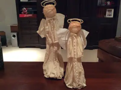 I am selling my two beautiful vintage Christmas Angles. They are in pristine condition and are in ne...