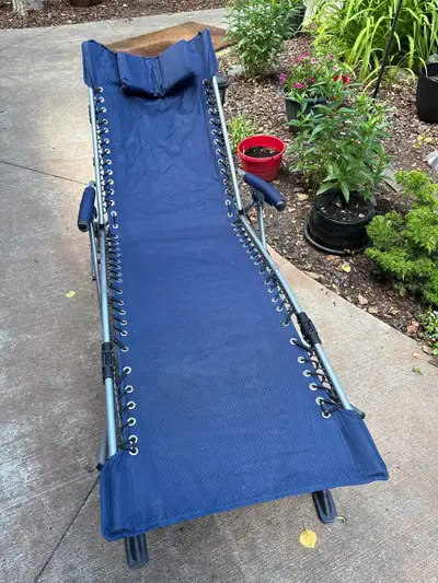 Patio lounger, portable with carry case, View more