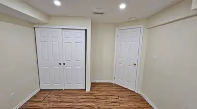 Walkout basement located near a bus stop, Sunrise Shopping Centre, schools, medical clinics, dental...